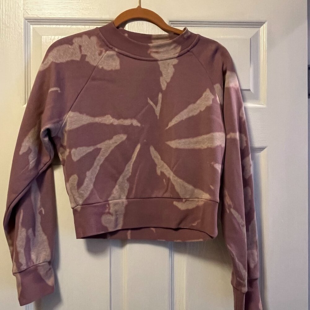 Olive + Oak Purplish Tie-Dyed Sweatshirt Size M